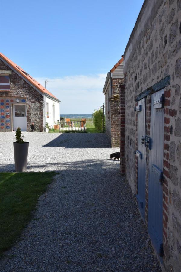 Le Clos De L'Angley Gites Et Ecurie Caffiers Экстерьер фото