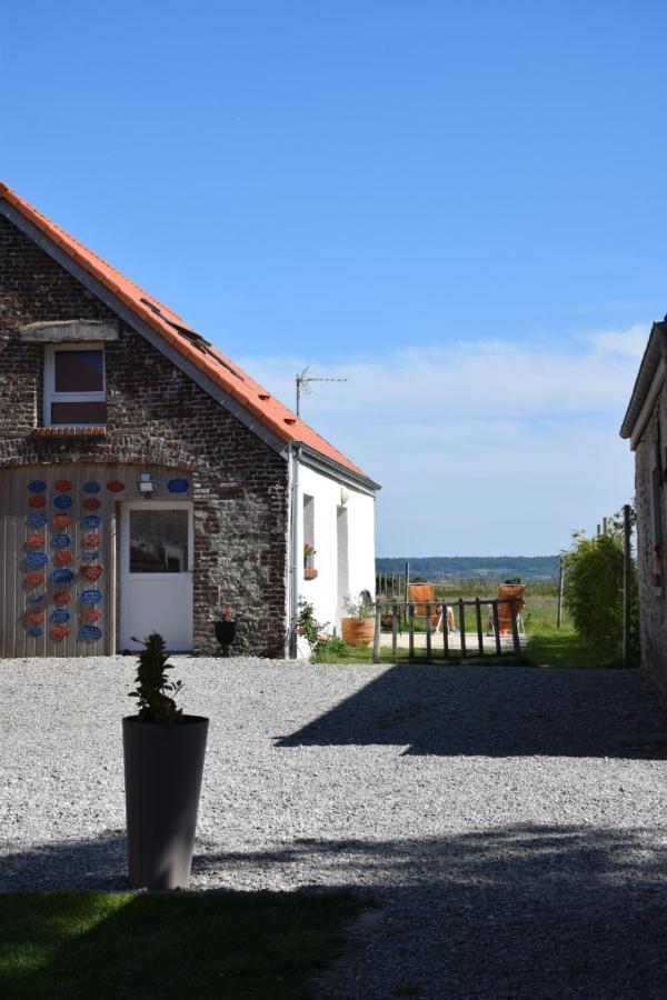 Le Clos De L'Angley Gites Et Ecurie Caffiers Экстерьер фото