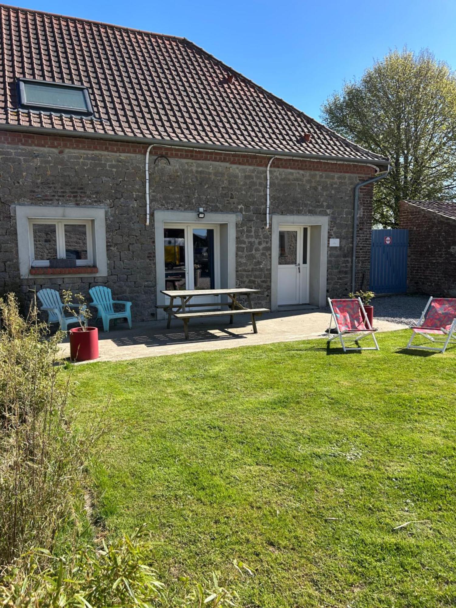 Le Clos De L'Angley Gites Et Ecurie Caffiers Экстерьер фото